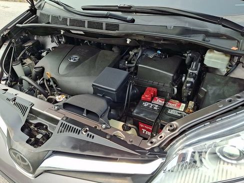 Certified 2020 Toyota Sienna LE FWD image 26