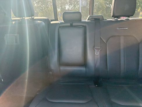 Used 2016 Ford F150 Platinum w/ Equipment Group 701A Luxury AWD/4WD image 11