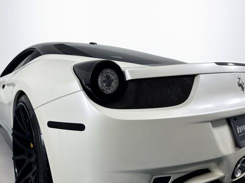 Used 2010 Ferrari 458 Italia Coupe RWD image 38