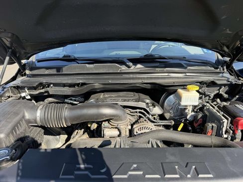 Used 2019 RAM 1500 Big Horn AWD/4WD image 12