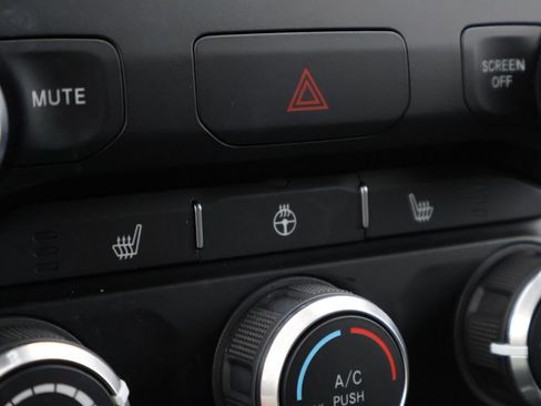 Used 2023 RAM 1500 Big Horn AWD/4WD image 36