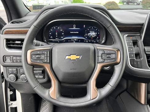 Used 2024 Chevrolet Suburban High Country image 28