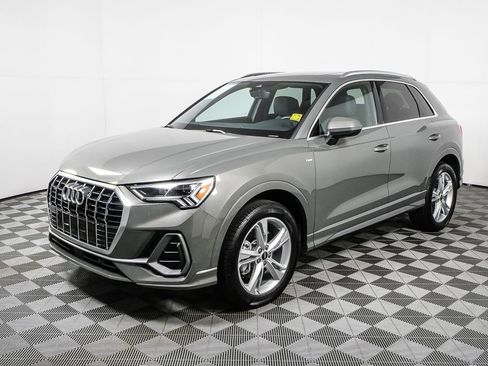 Used 2024 Audi Q3 2.0T Premium Plus w/ Premium Plus Package image 27