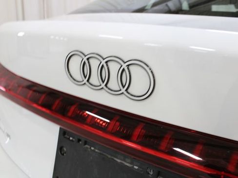 Used 2025 Audi A5 2.0T Premium w/ Convenience Package AWD/4WD image 32