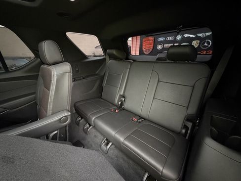 Used 2023 Chevrolet Traverse High Country AWD/4WD image 42