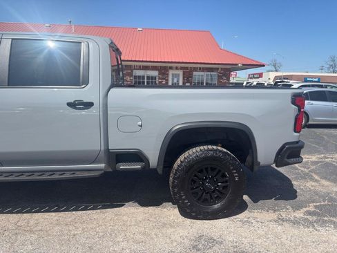Used 2024 Chevrolet Silverado 2500 ZR2 w/ LPO, Dark Essentials Package AWD/4WD image 5
