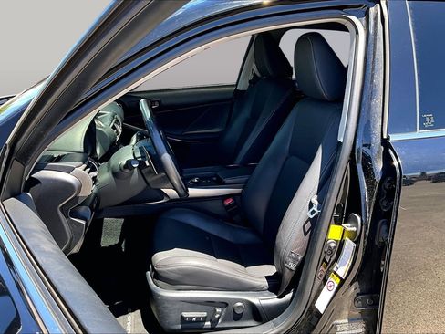 Used 2016 Lexus IS 300 AWD image 24