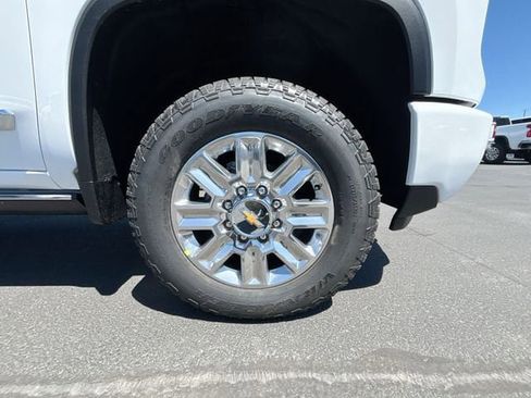 New 2025 Chevrolet Silverado 3500 High Country w/ Technology Package image 57