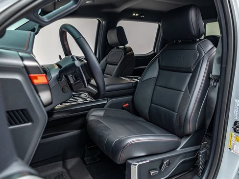 Used 2025 Ford F150 Raptor image 27