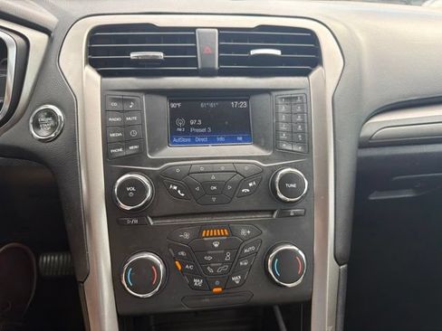 Used 2018 Ford Fusion S FWD image 11
