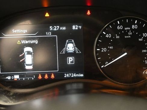 Used 2024 Nissan Kicks SR w/ SR Premium Package FWD image 37