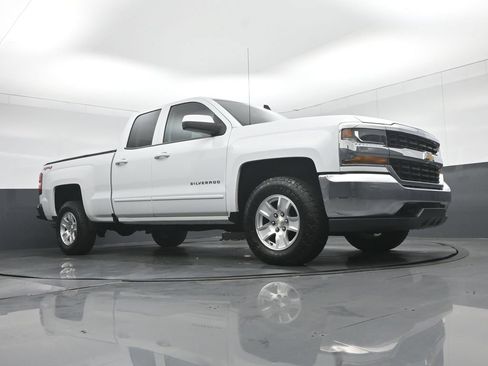 Used 2018 Chevrolet Silverado 1500 LT AWD/4WD image 50