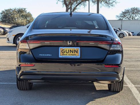 Used 2025 Honda Accord SE image 5