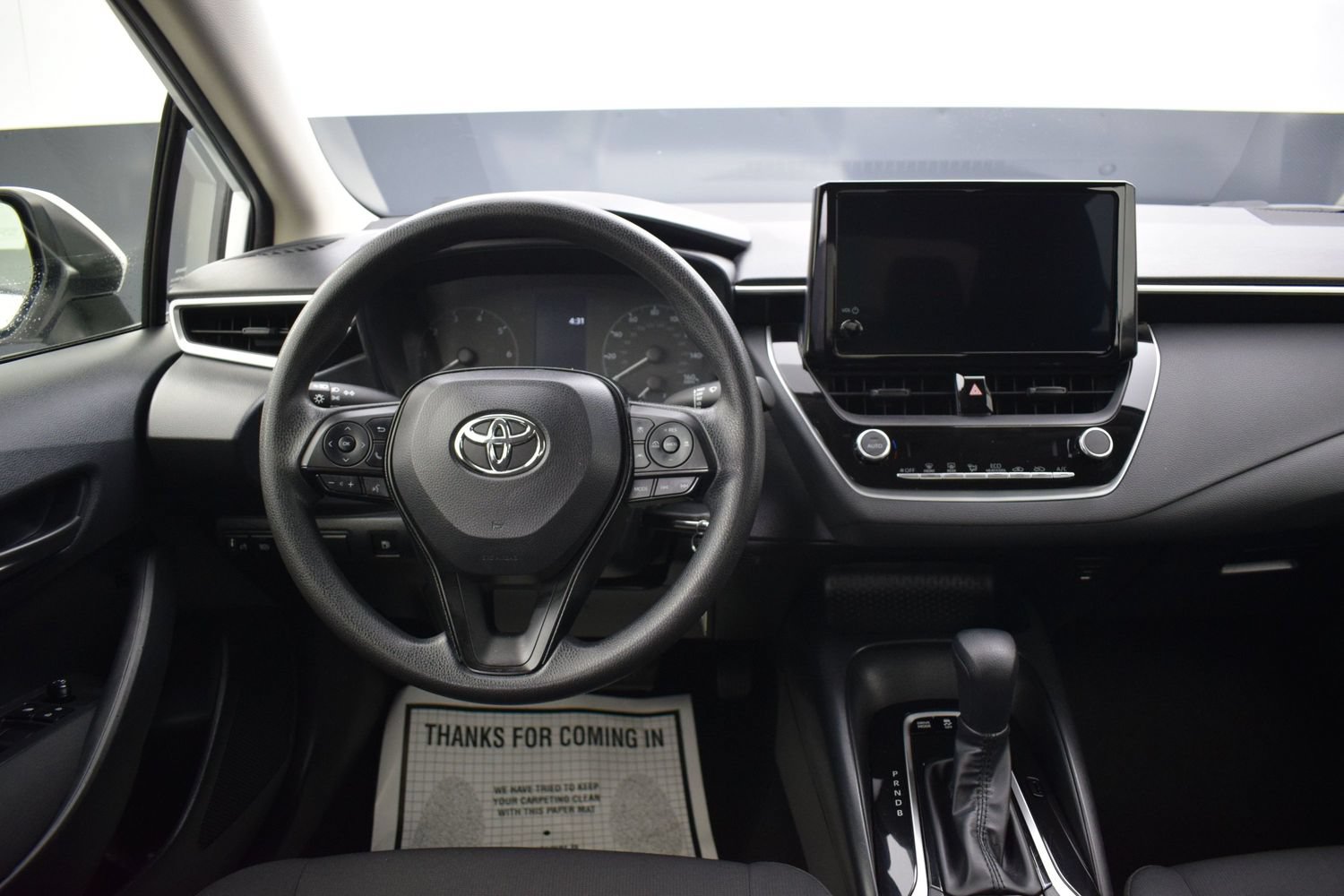 Used 2025 Toyota Corolla LE FWD image 14