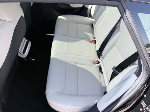Used 2023 Tesla Model S AWD/4WD image 27