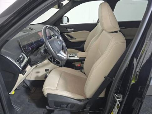 Used 2023 BMW X1 xDrive28i w/ Convenience Package AWD/4WD image 4
