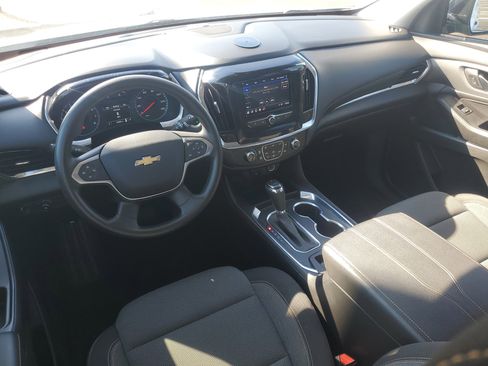 Used 2020 Chevrolet Traverse LS image 11