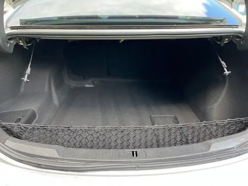 Used 2018 Buick LaCrosse Essence FWD image 6