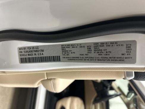 Used 2022 Jeep Grand Cherokee L Limited w/ Luxury Tech Group II image 36