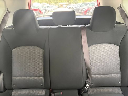 Used 2025 Kia Soul LX w/ LX Technology Package FWD image 36