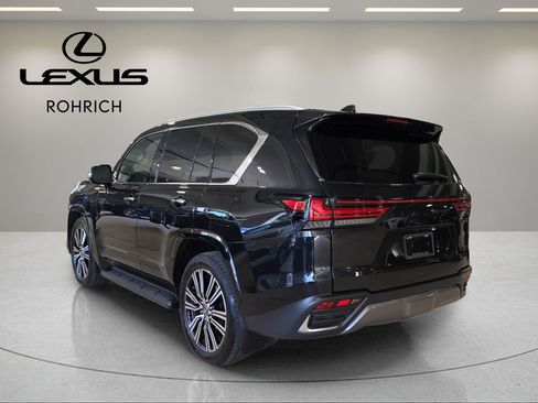 New 2026 Lexus LX 600 4WD w/ Luxury Package image 8