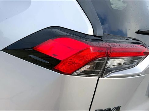 Used 2025 Toyota RAV4 LE FWD image 28