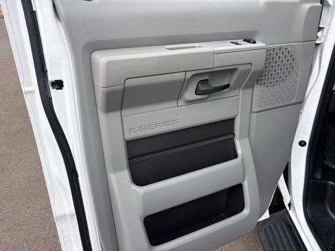 Used 2014 Ford E-350 and Econoline 350 XL w/ Power Windows & Locks Group RWD image 23