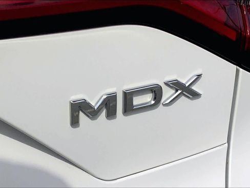 Used 2023 Acura MDX SH-AWD w/ Technology Package image 10