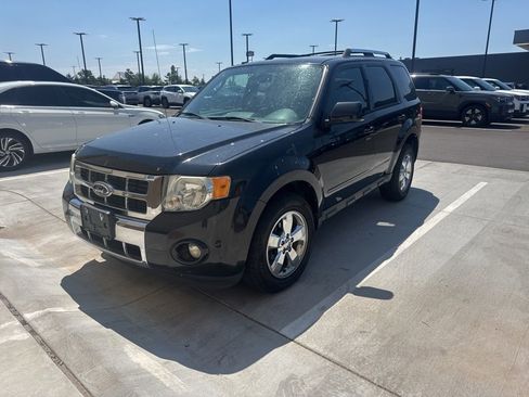 Used 2011 Ford Escape Limited w/ 302A Rapid Spec Order Code FWD image 2