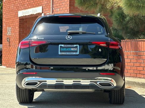 Used 2024 Mercedes-Benz GLC 300 image 6