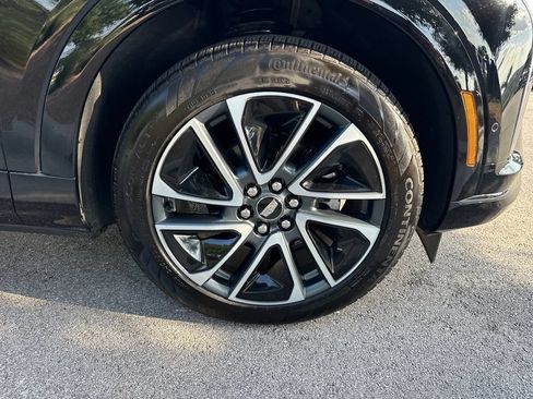Certified 2025 Cadillac Optiq Sport 1 w/ LPO, Floor Liner Package AWD/4WD image 18