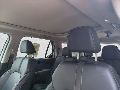 Used 2025 Honda Pilot Touring image 15