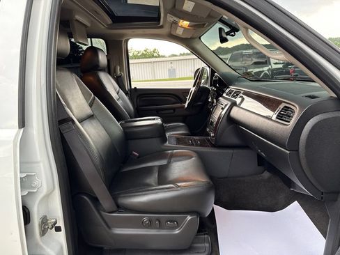Used 2014 GMC Yukon Denali AWD/4WD image 44