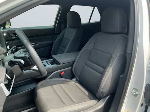Used 2025 Honda Prologue EX image 10