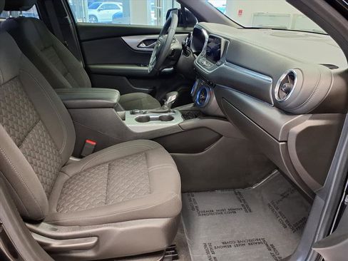 Used 2022 Chevrolet Blazer LT image 10