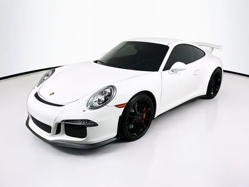 Used 2015 Porsche 911 GT3 RWD image 1