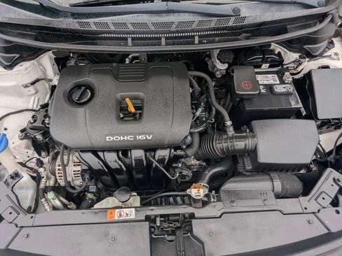 Used 2017 Kia Forte LX FWD image 22
