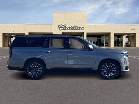 Certified 2024 Cadillac Escalade Sport Platinum image 4