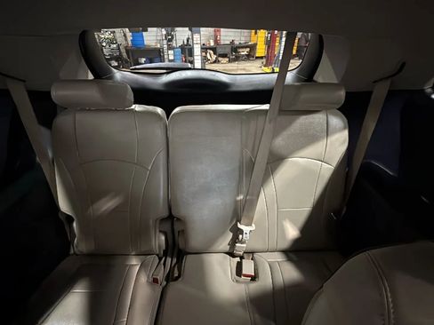 Used 2020 Buick Enclave Essence FWD image 28
