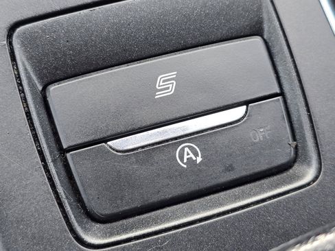 Used 2020 Ford Fusion SE image 7