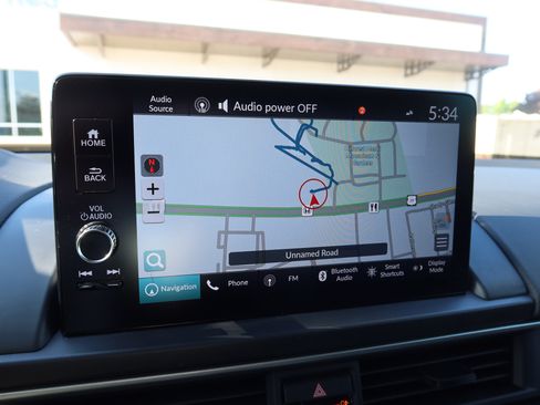 Used 2025 Honda Pilot Touring image 19