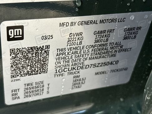 Certified 2025 Chevrolet Silverado 1500 LT w/ Z71 Off-Road Package image 36