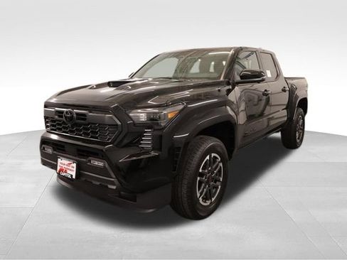New 2026 Toyota Tacoma TRD Sport w/ TRD Sport Premium Package AWD/4WD image 5