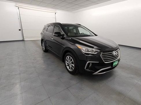 Used 2017 Hyundai Santa Fe Limited w/ Cargo Package image 9