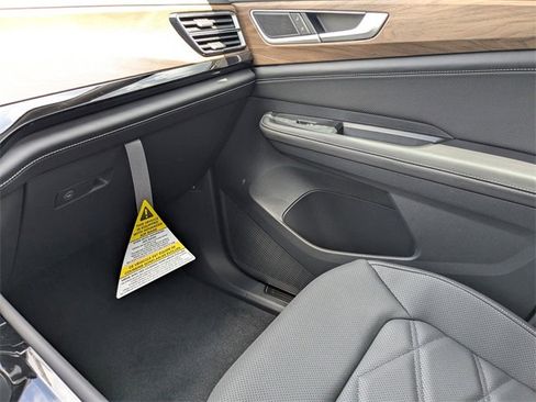 New 2026 Volkswagen Atlas SEL image 19