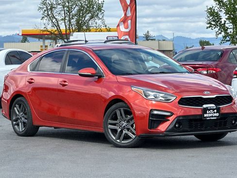 Used 2019 Kia Forte EX w/ Option Group 020 FWD image 2