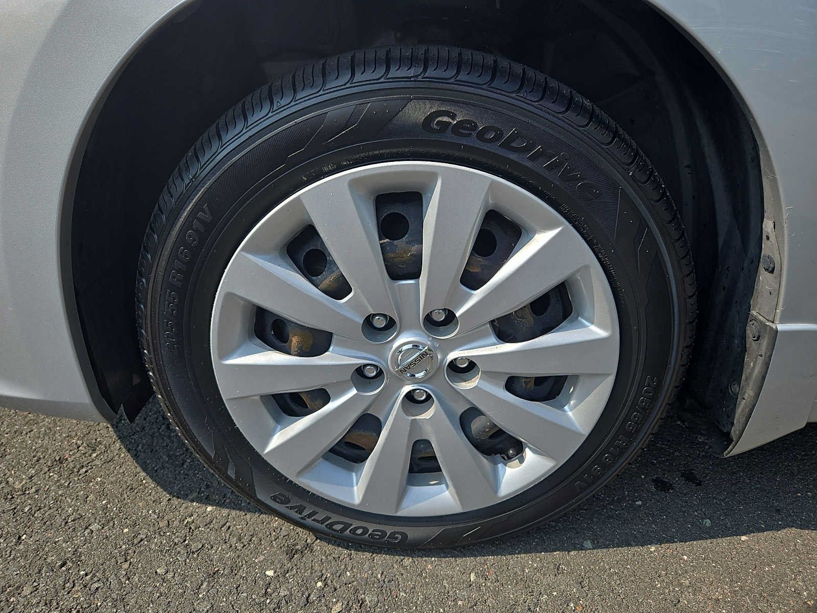 Used 2017 Nissan Sentra S FWD image 8