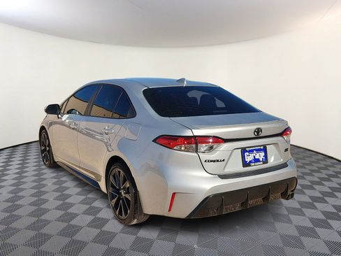 Used 2024 Toyota Corolla SE image 3