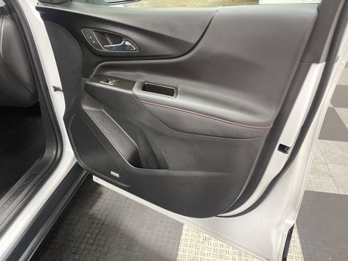 Used 2022 Chevrolet Equinox RS w/ RS Leather Package FWD image 25