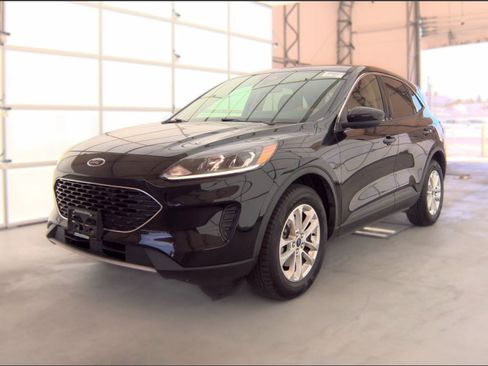 Used 2020 Ford Escape SE AWD/4WD image 3